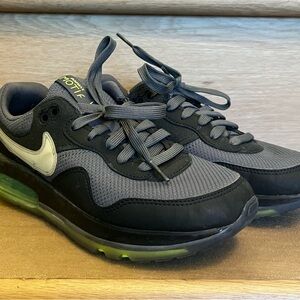 Nike Air Max Black and Gray Sneakers